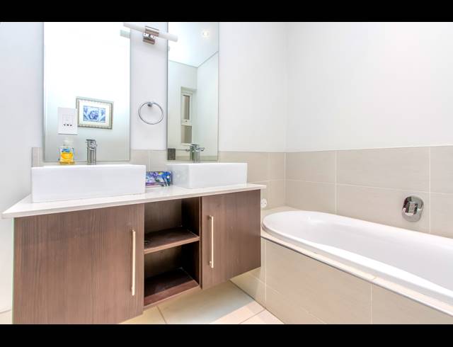 2 BEDROOM APARTMENT TO LET IN HYDE PARK